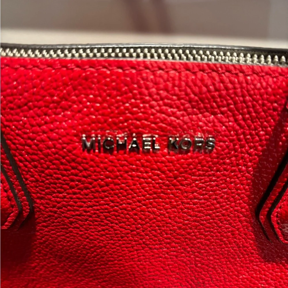 Michael Kors Vibrant Red Tote Bag - Picture 10 of 11